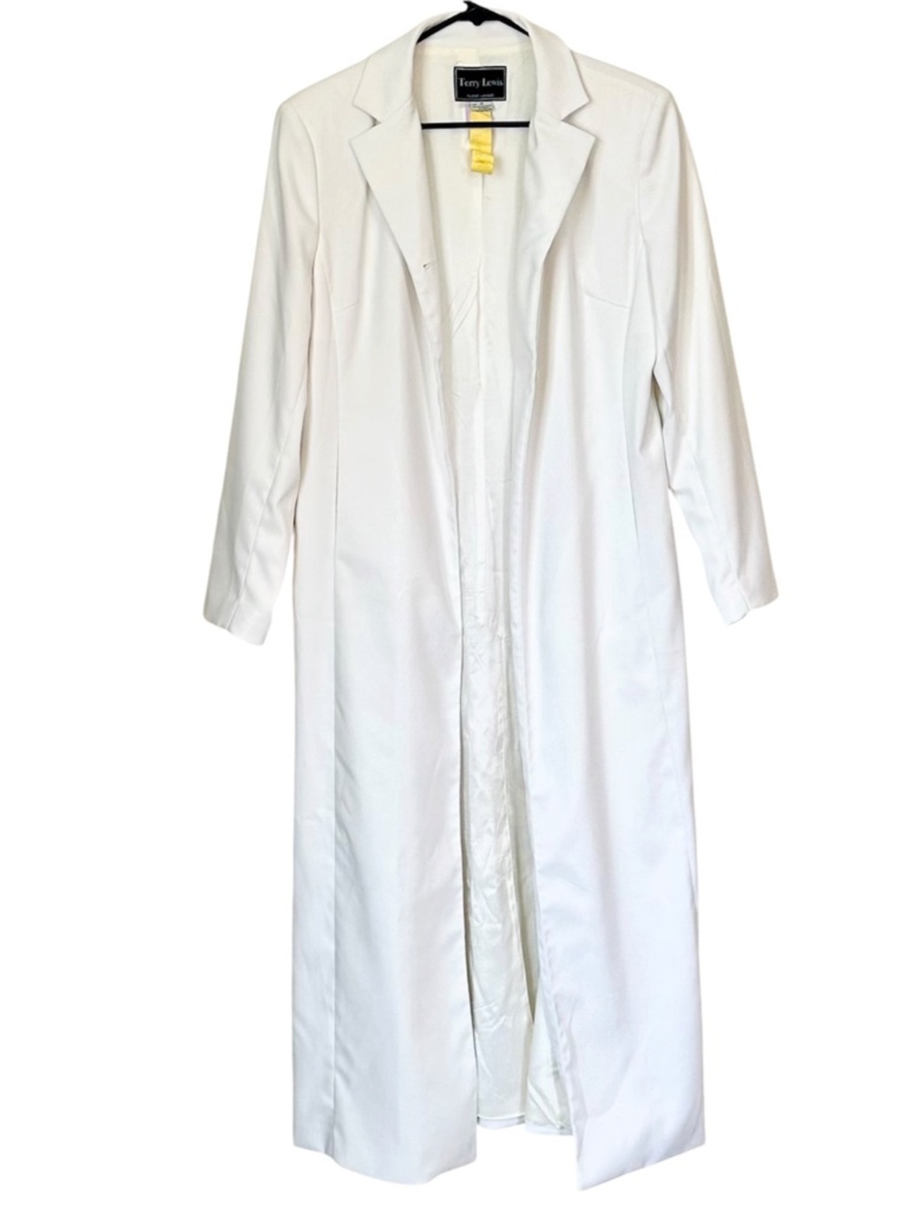Terry Lewis Classic Luxuries White Longline Duster Coat - Size: Medium